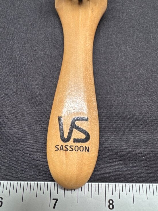 VS Sassoon Wooden Handle Boar Bristle Hair Brush 8\